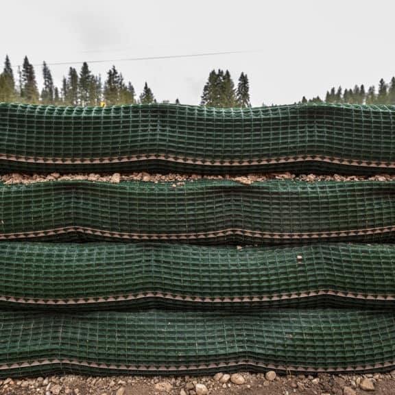 ferguson-waterworks-walls-and-slopes-pyrawall-03