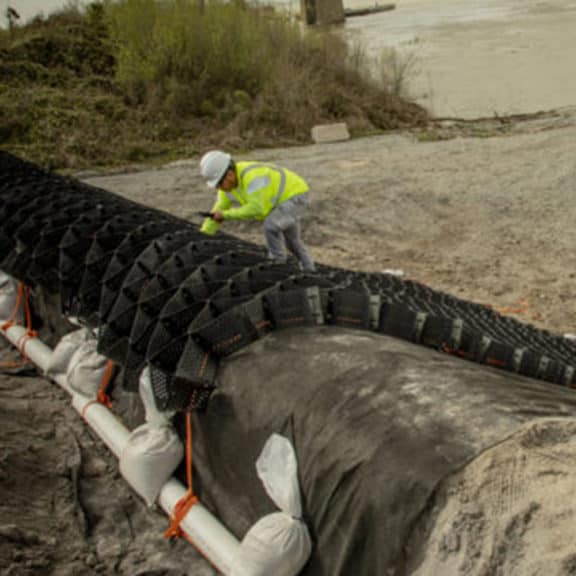 ferguson-waterworks-earth-stabilization-baselok-geocell-03