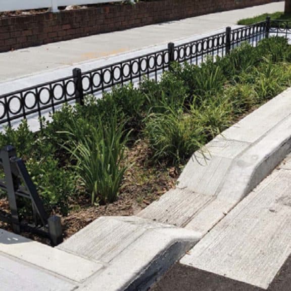 A city landscape using the Urban Raingarden to collect stormwater runoff